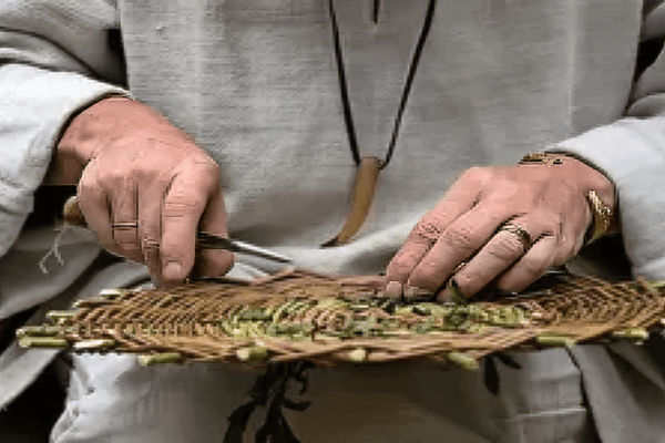 3. 底の編み込み